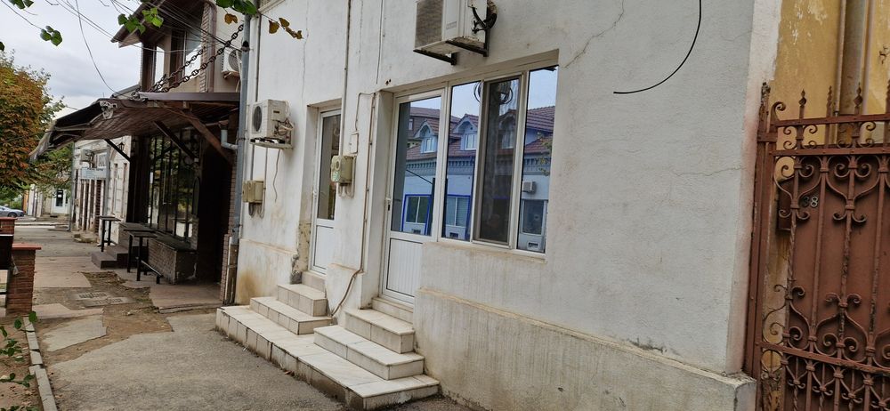 Închiriez spațiu comercial zona centrala
