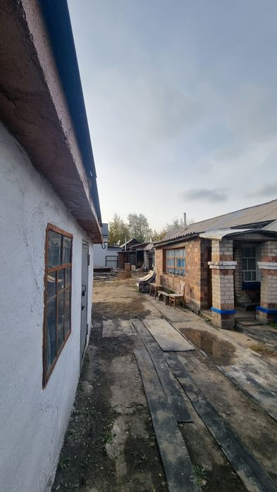 Продам второй Павлодар. Отдельно стоящий.  100 квадратов. Жилые 70кв.