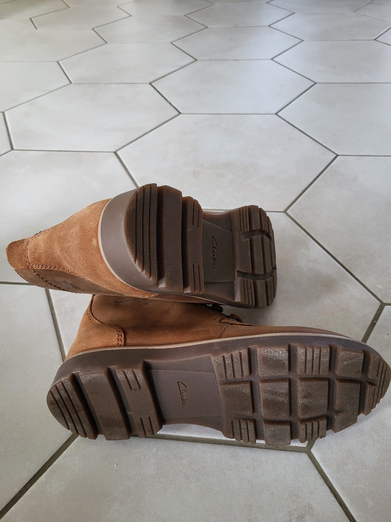 Ghete de piele Clarks, maro deschis, m. 32½, 20 cm