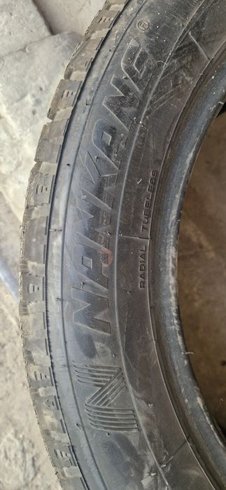 Покрышки зимние  шипованные.