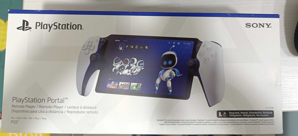 Ps Portal с двумя чехлами из Германии