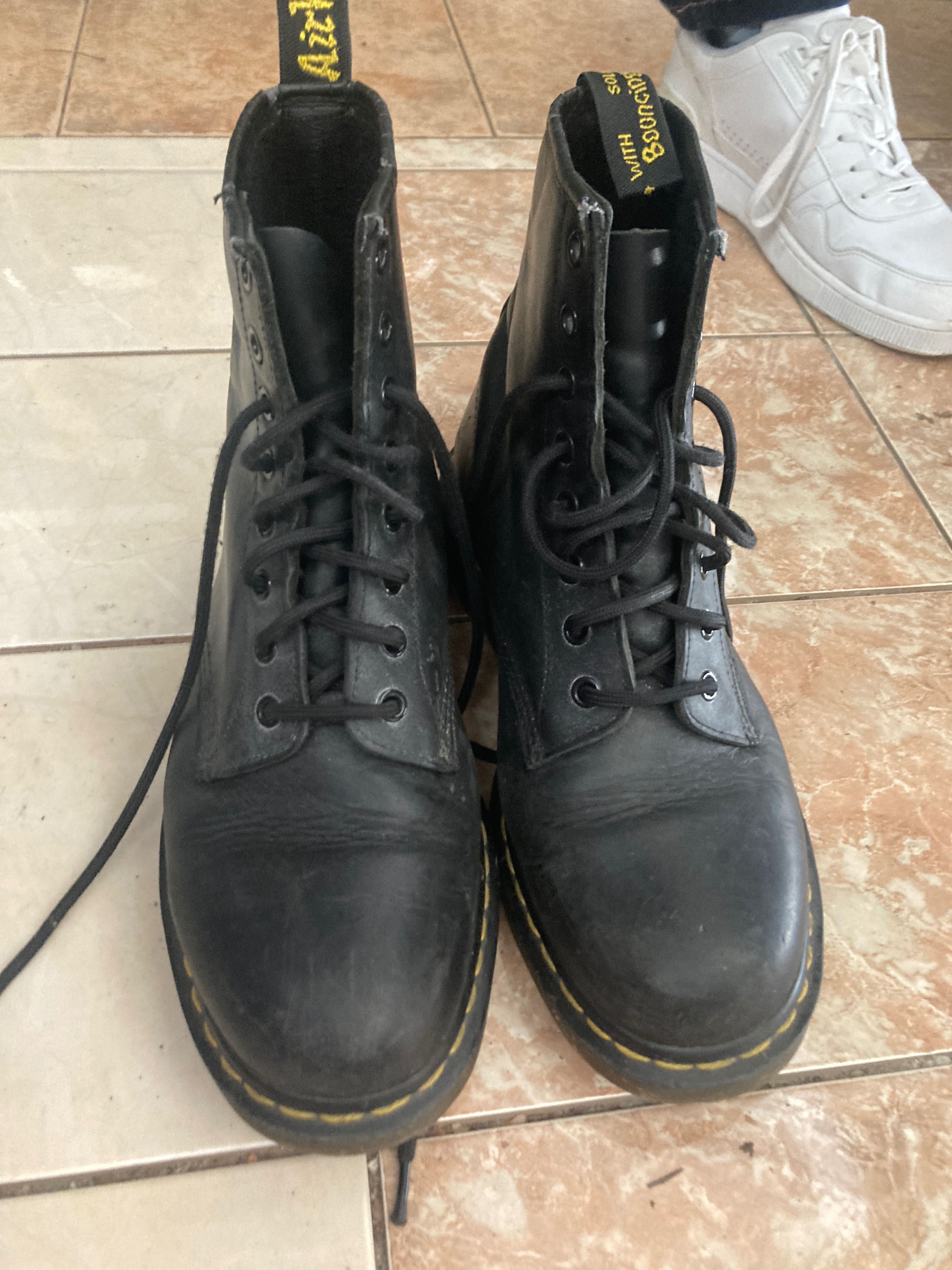 Черно високо горнище Doc Martens размер 43