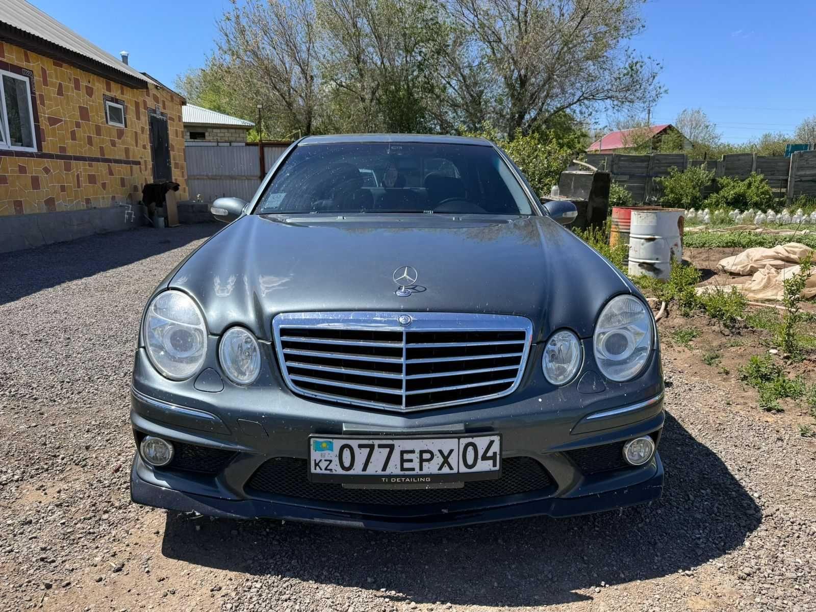 Mercedes-Benz E55AMG