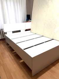 Кровать 200*180 с матрасом