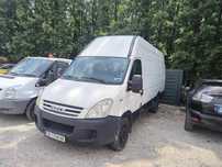 Продавам Бус Iveco Dayli 35S18