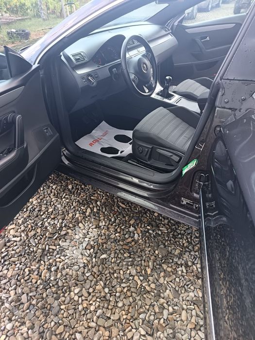 Volskwagen Passat 1.8 benzina model 2010