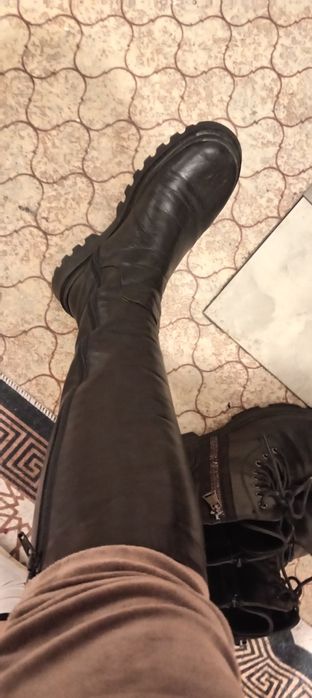 Дамски ботуши до коляно