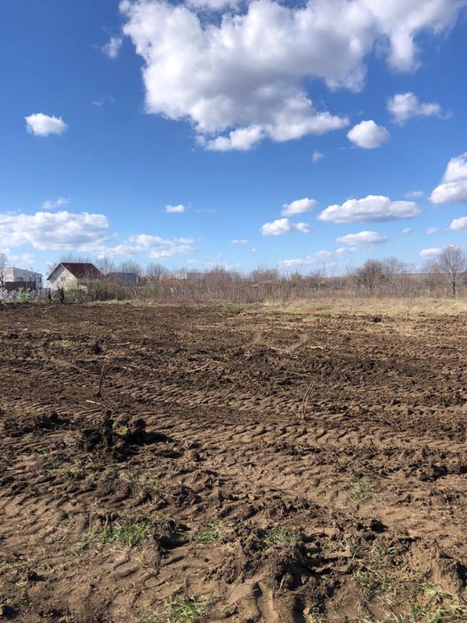 Vand teren intravilan Bogdanesti 1554mp ferit de aglomeratie