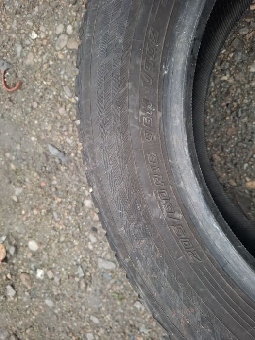 Vand 1 anvelopa 205 60 16 yokohana de iarna buna iarna dot 2021