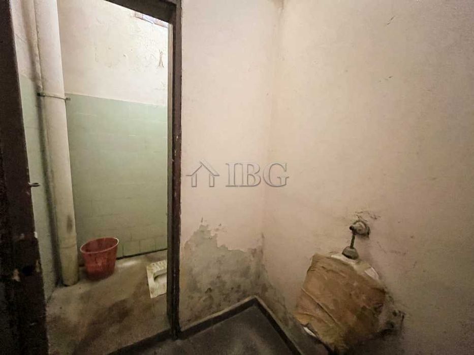 Продава се Промишлена сграда в Русе, Дружба 3 - 648 кв.м за 263 €/кв.м - Снимка #7