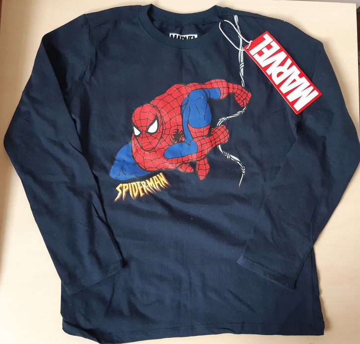 Нови есенни дрехи за момче, размер 128 см