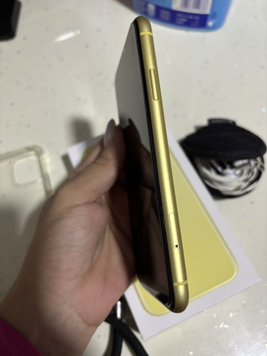 Vand Iphone 11 /64 GB