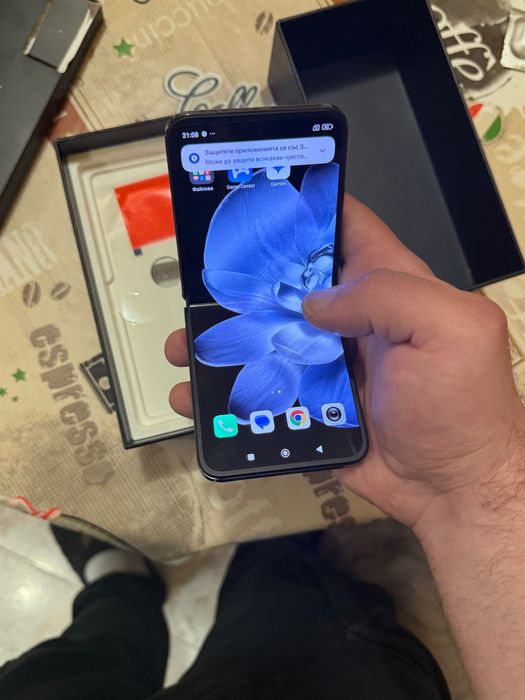 Xiaomi Mix Flip 12 GB RAM