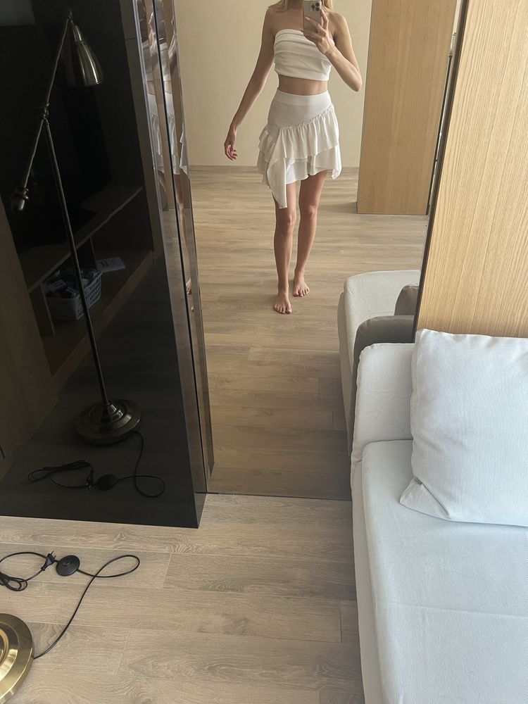 Бяла пола Zara
