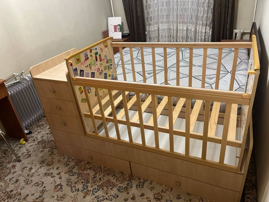 Детская кровать- трансформер