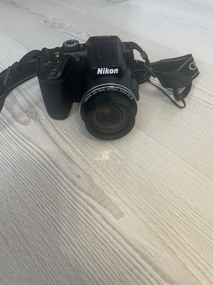 Фотоапарат Nikon