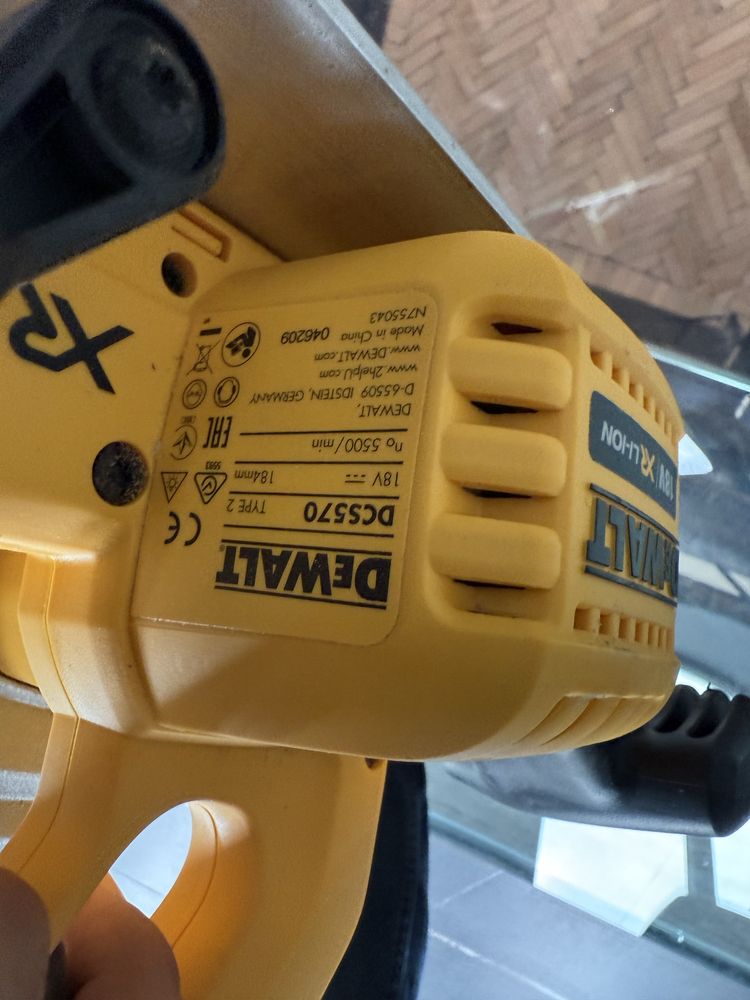Scula multifunctionala oscilanta, circular, pendular DEWALT NOI SET
