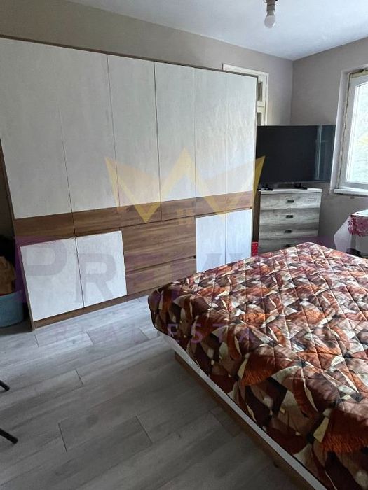 Продава се Четиристаен апартамент в Варна, Възраждане 4 - 105 кв.м за 1896 €/кв.м - Снимка #1