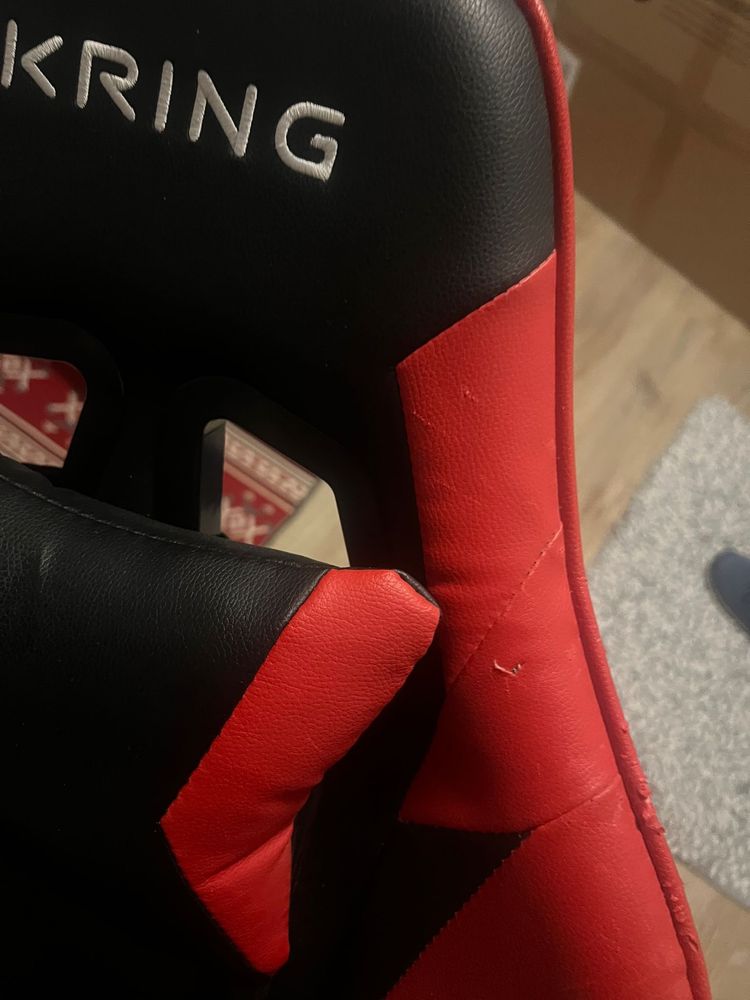 Scaun gaming Kring Lars, cu suport lombar si tetiera, spuma cu memorie