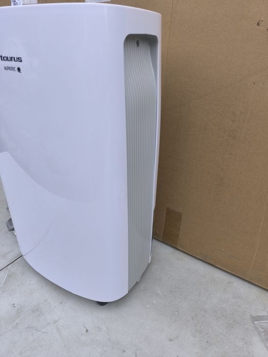 Влагоабсорбатор Taurus Pleasant Unique 340 W 22 литра /24 часа