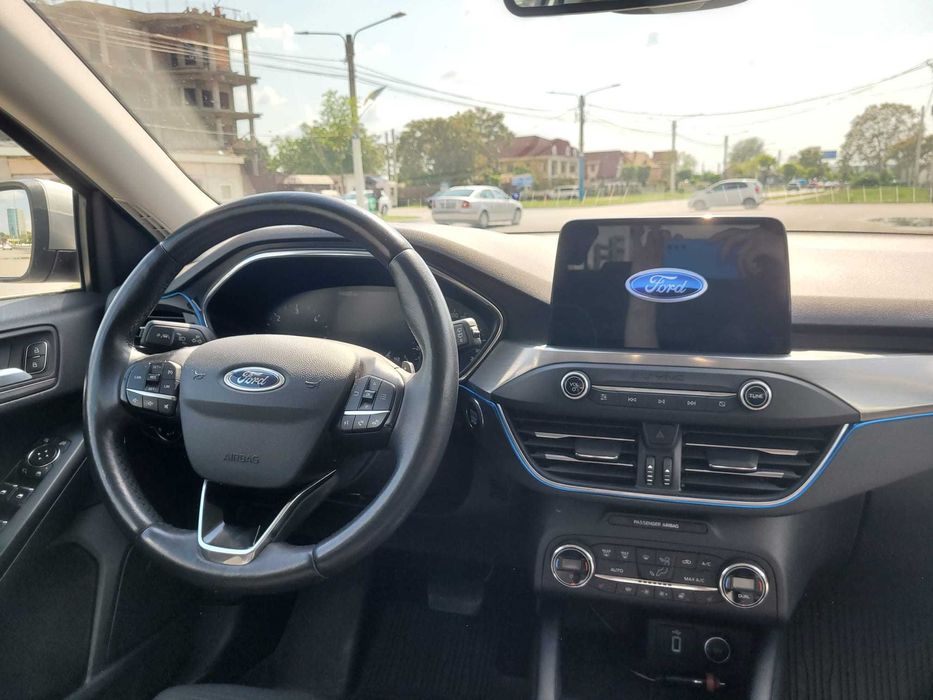 Ford Focus 2019 Break, Cutie automata, Winter Package