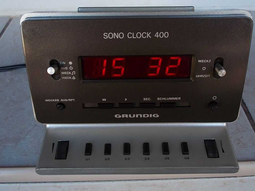 radio GRUNDIG Sono-clock 21 400 450 vintage Germany