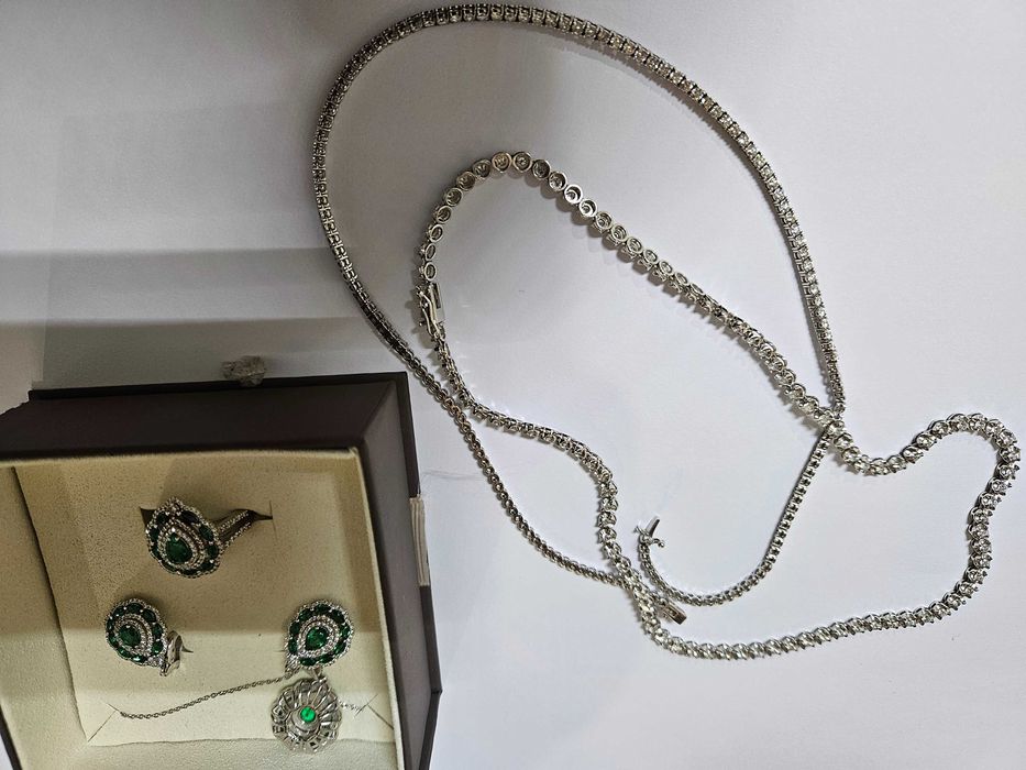 Bijuteri Aur 18K diamante naturale!