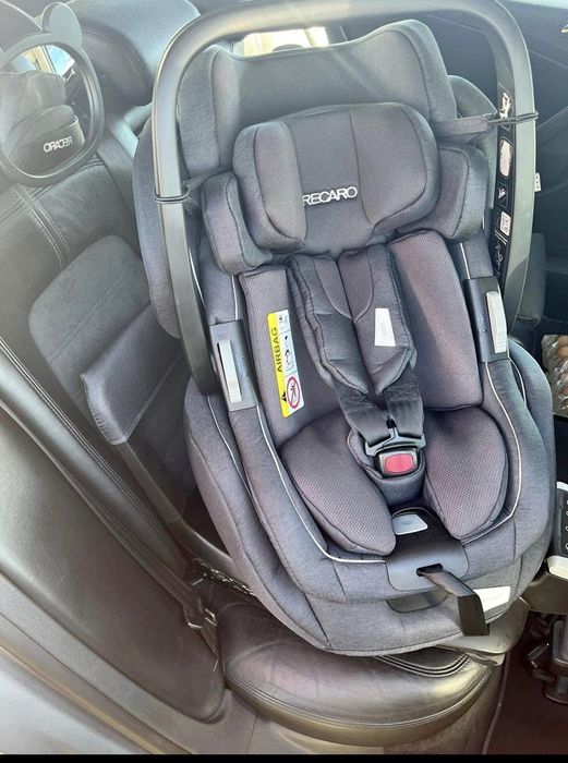 Продавам чисто ново детско столче за кола Recaro