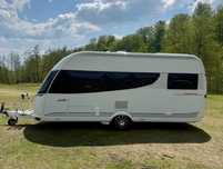 Rulota HOBBY 460UFE Premium / Varinta FULL cu dus