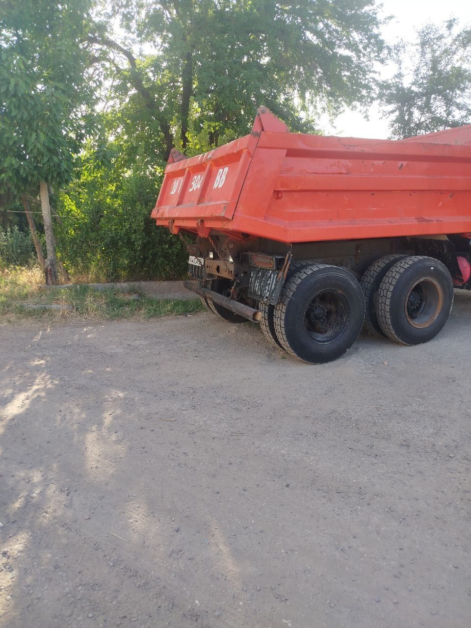 Kamaz sotiladi 1986 yil xolati ideal naxadu 10 ta baloni 90%