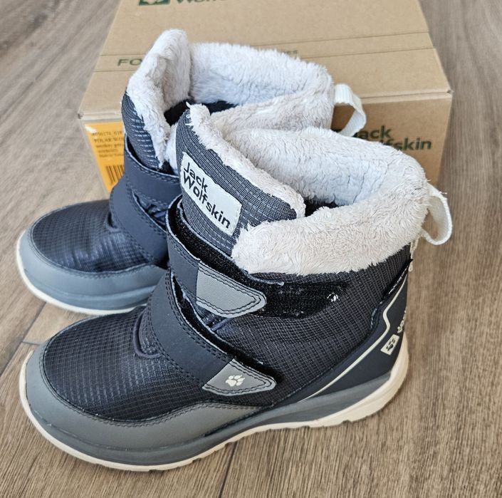 Детски зимни обувки Jack Wolfskin POLAR WOLF TEXAPORE, р. 30
104,93 л