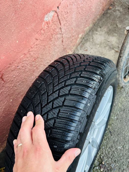 Vand anvelope bridgestone 205/60/16 dot2024