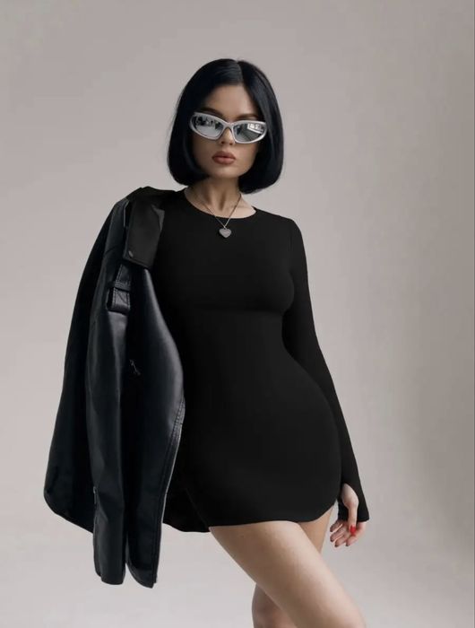 Женское платье черное