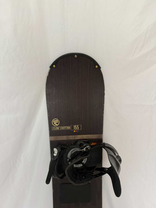 Placa snowboard Flow Rhythm 155cm cu legaturi Rossignol