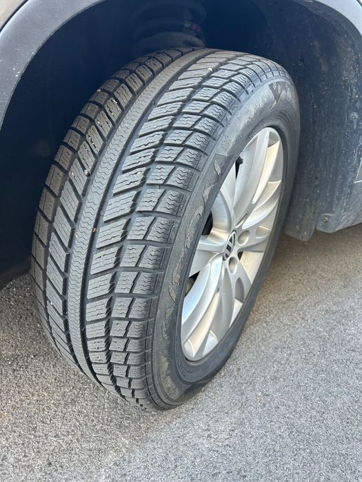 ЗИМНИ ГУМИ 235/55/17