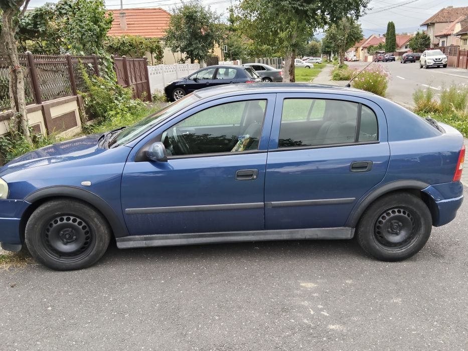 Opel Astra 2002 1.6 8V