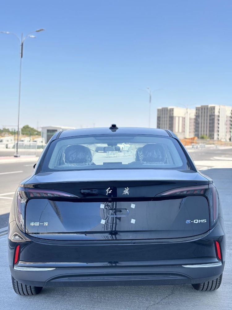 Hongqi eqm5  sotiladi restayling