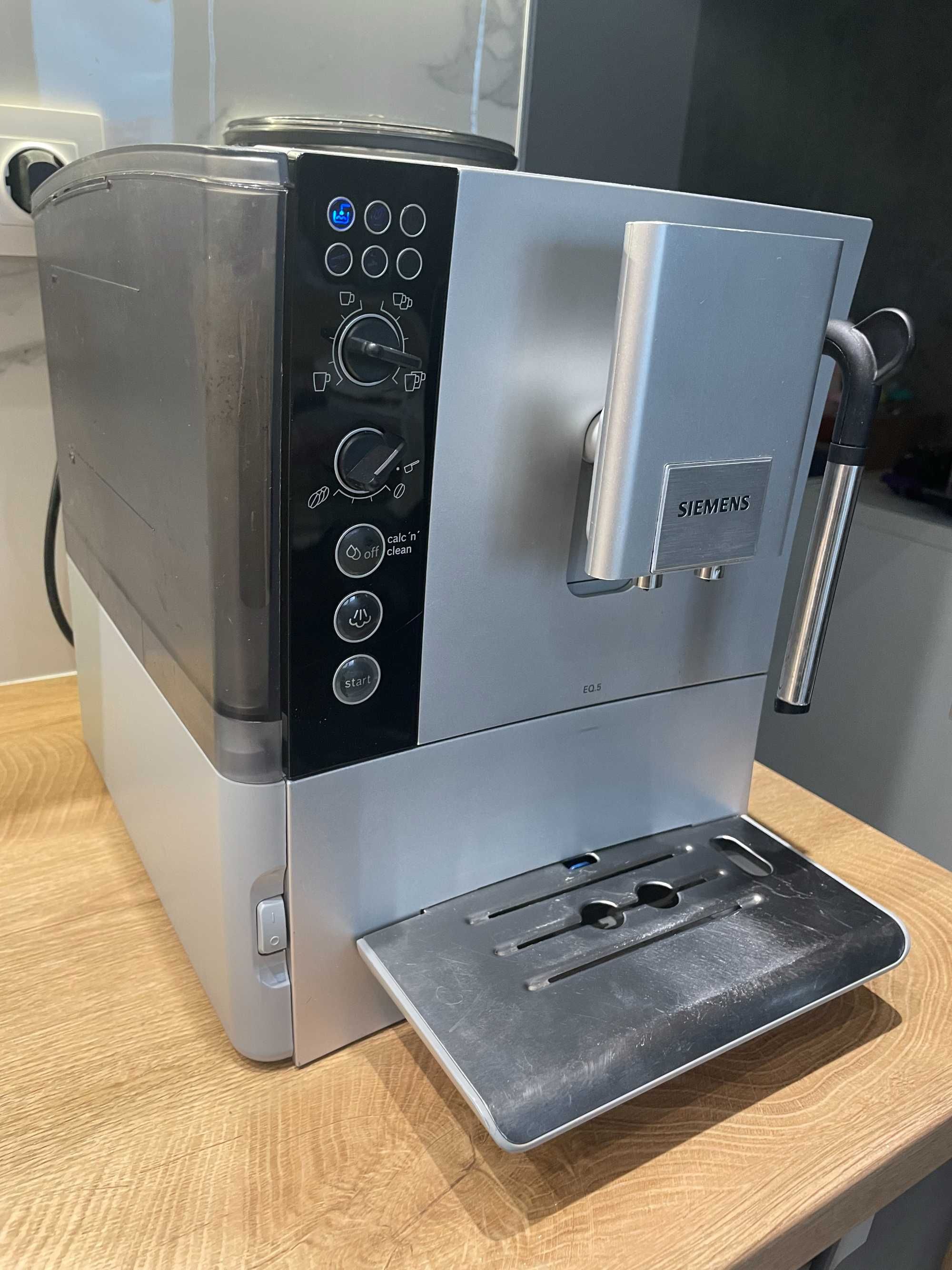 Кафемашина кафеавтомат каферобот Siemens EQ.5