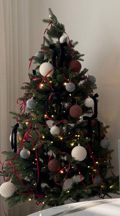 Продаю Новогоднюю Ёлку с игрушками