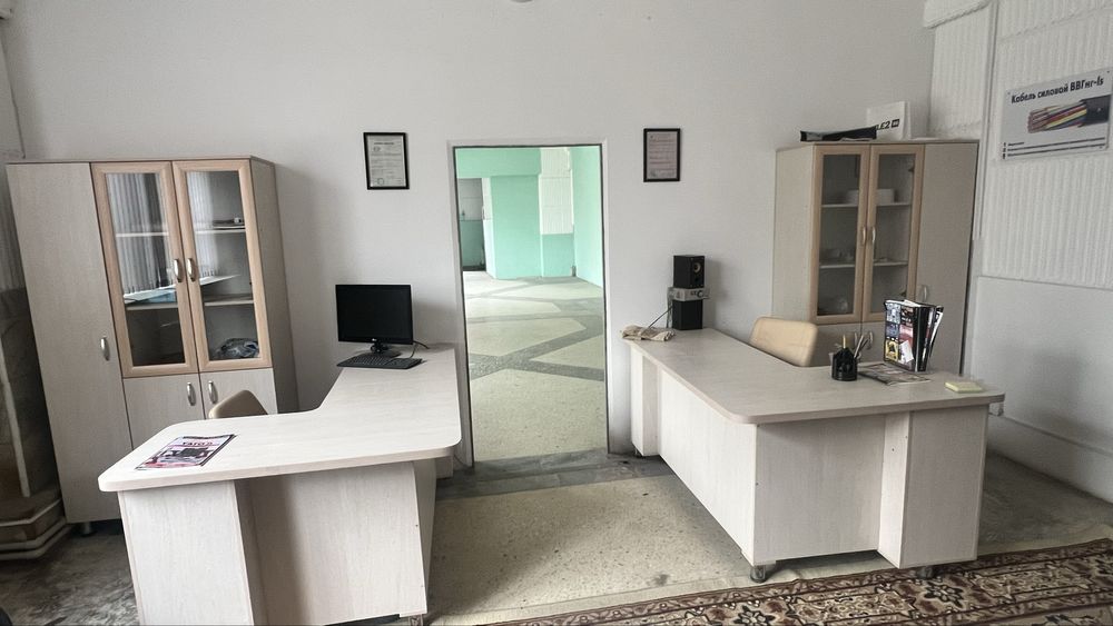 Продается офисная мебель