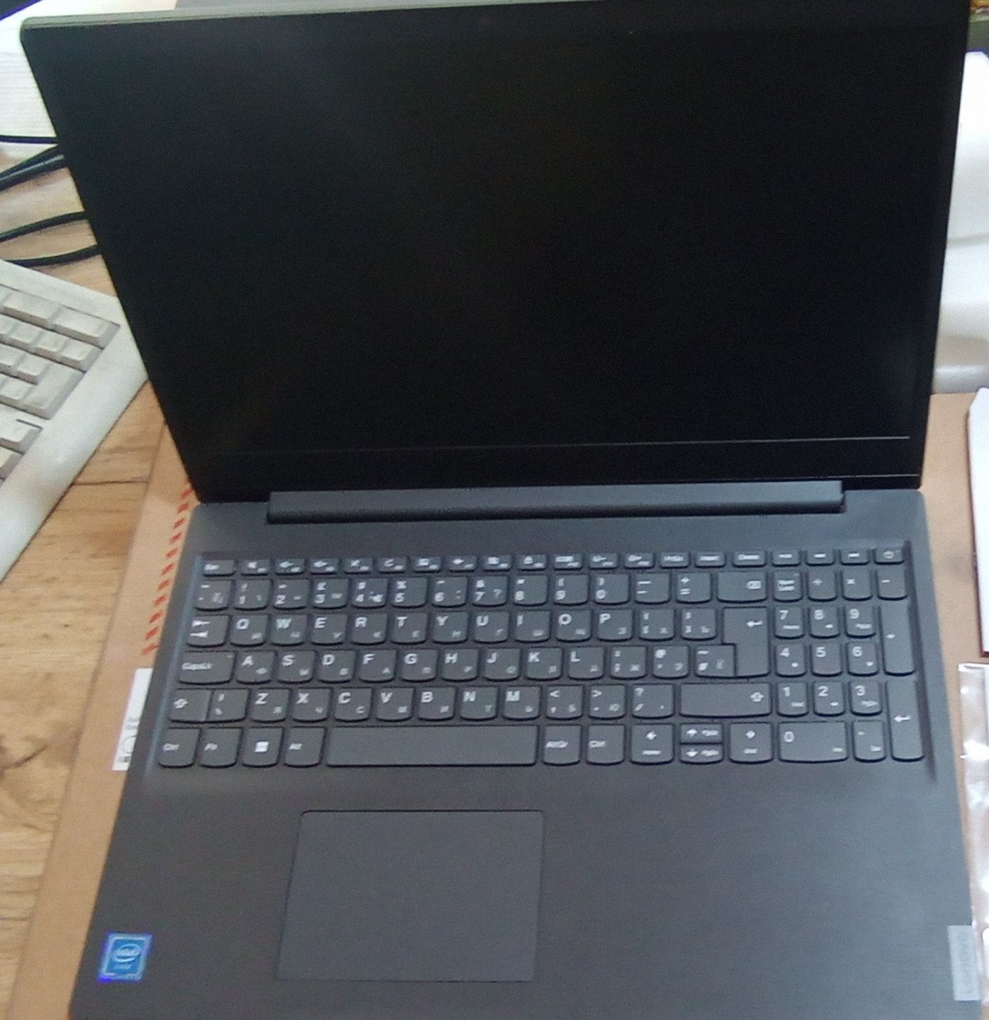 Ноутбук Lenovo 4/256