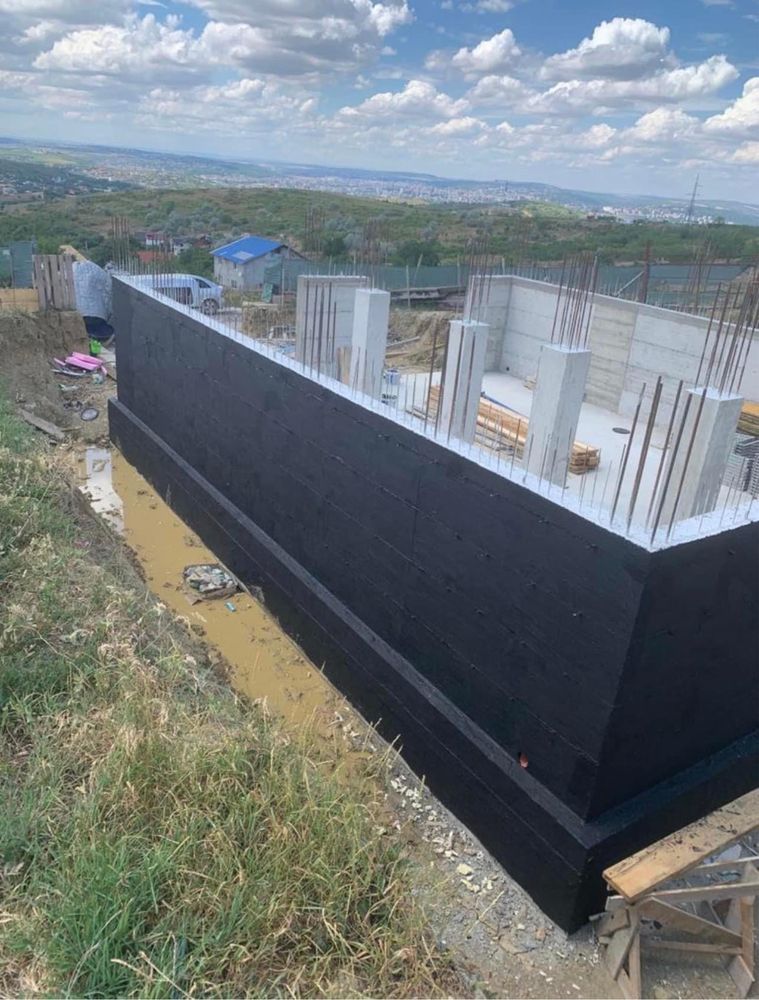 Echipa de constructi din Bistrita   Disponibili din IUNIE
