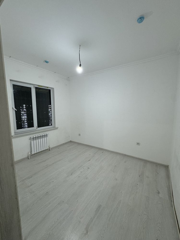 Yashnabod rayon Olmos Maxallasizda 3 xona 1- etaj kvartira sotiladi