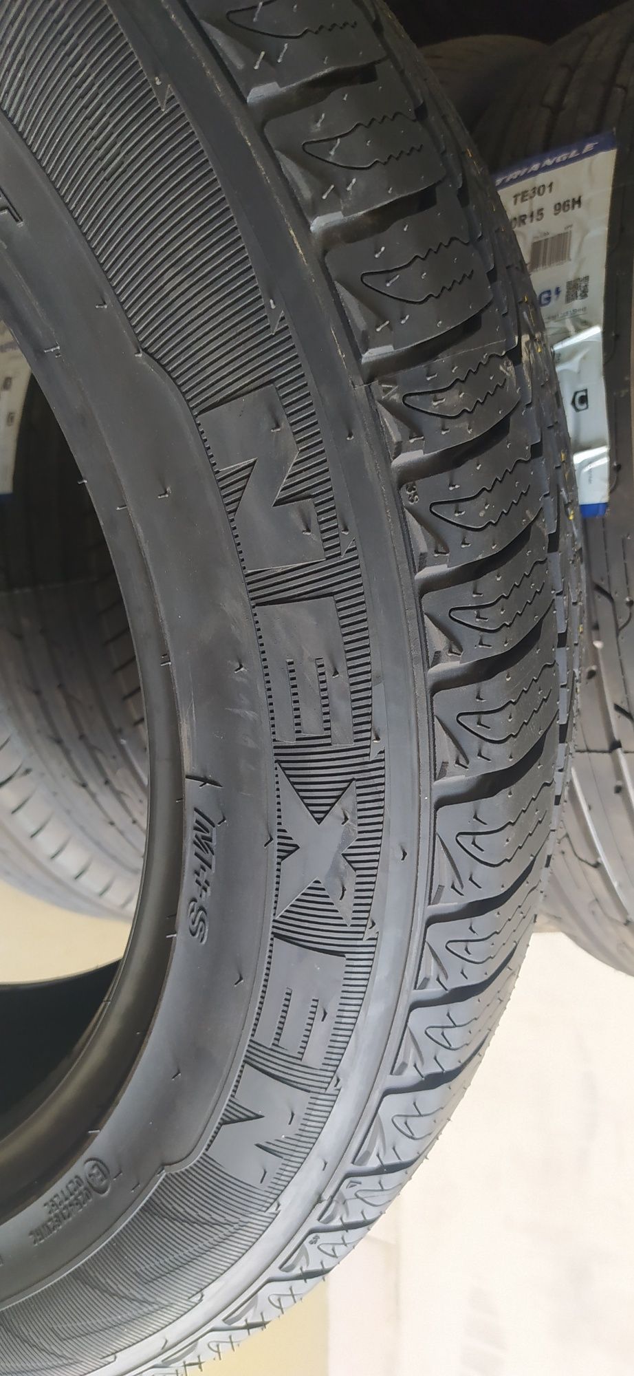 245/55R19. Nexen. RH5