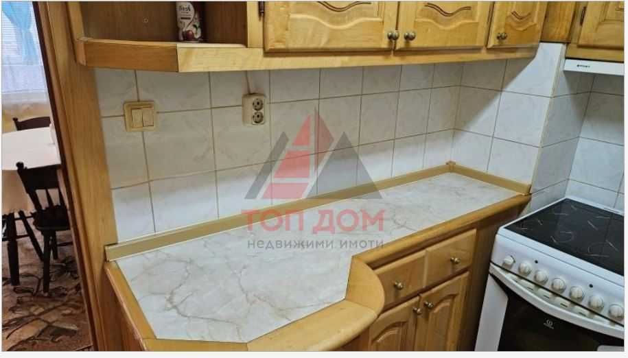 Дава се под наем Тристаен апартамент в Варна, Колхозен пазар - 118 кв.м за 612 € - Снимка #1