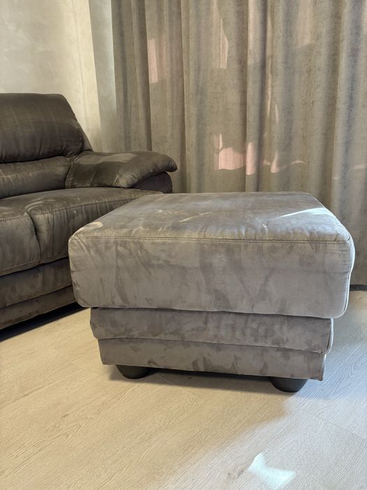 3-местен диван и табуретка NEBOLO от Cotta