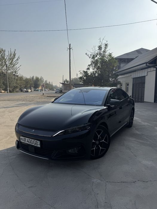 Byd Han Honor Edition 605 srochna sotiladi