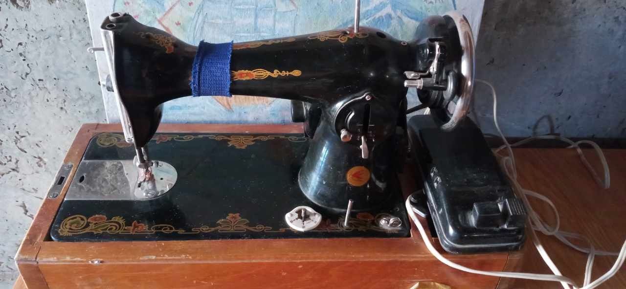 Швейная машинка с мотором