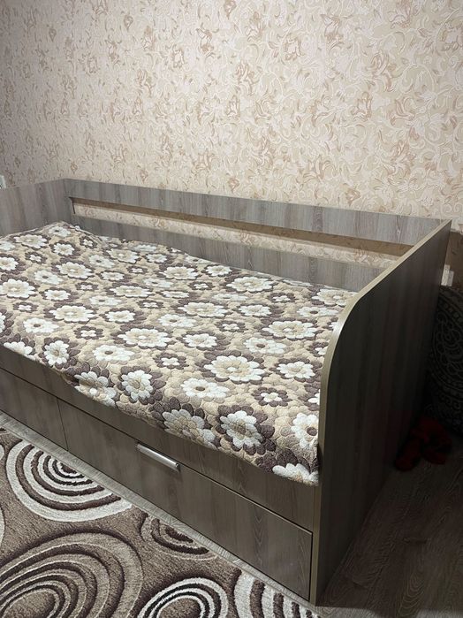 Кровать односпальная