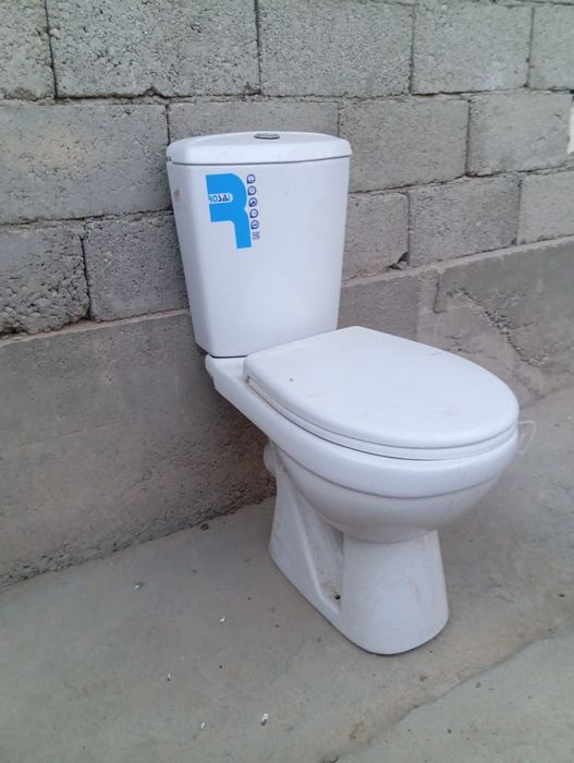 Унитаз почтый новый